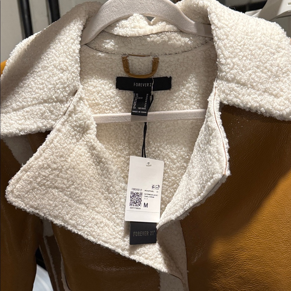 Forever 21 Tan and Cream Textured Jacket - Picture 4 of 5